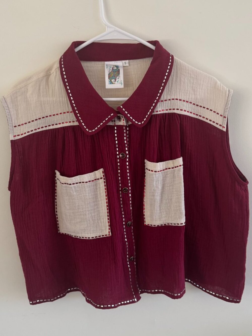 Queen of Sparkles maroon & white gauze top